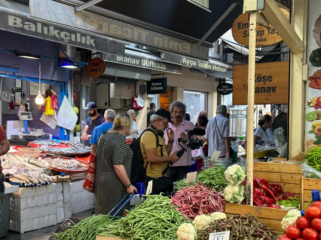 Synagogues Street Market