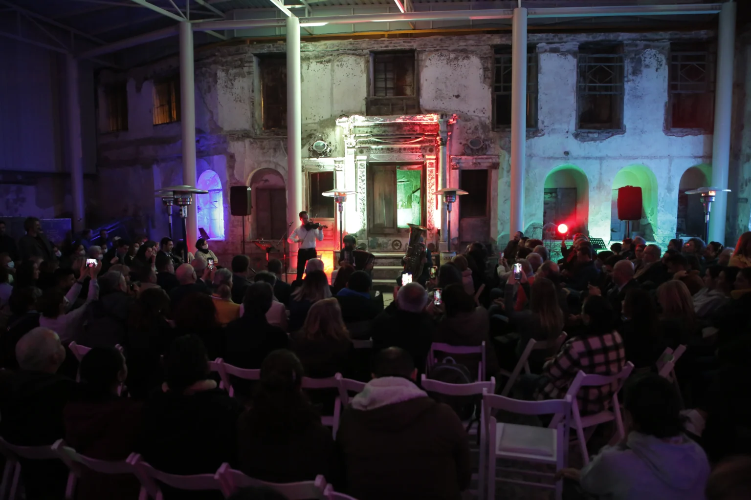 Izmir Sephardic Culture Festival in front of Talmud Tora Synagogue